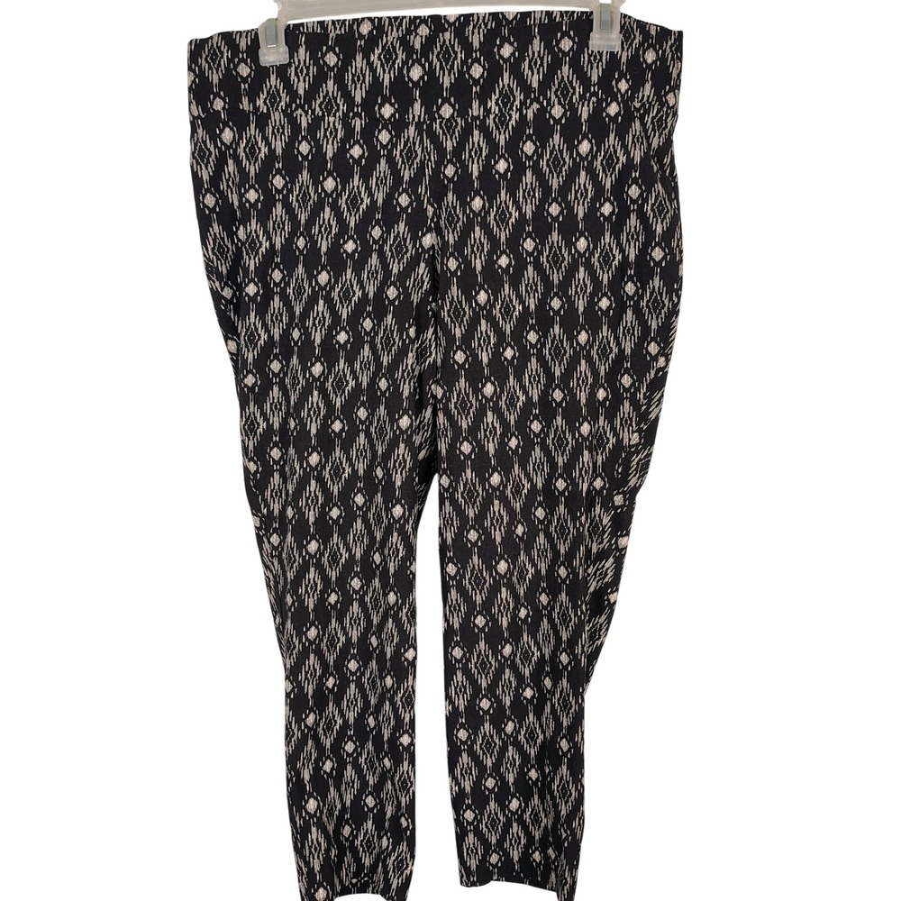 Torrid Womens SZ 2 Black White Ikat‎ Diamond Print Tapered Career Pants Boho